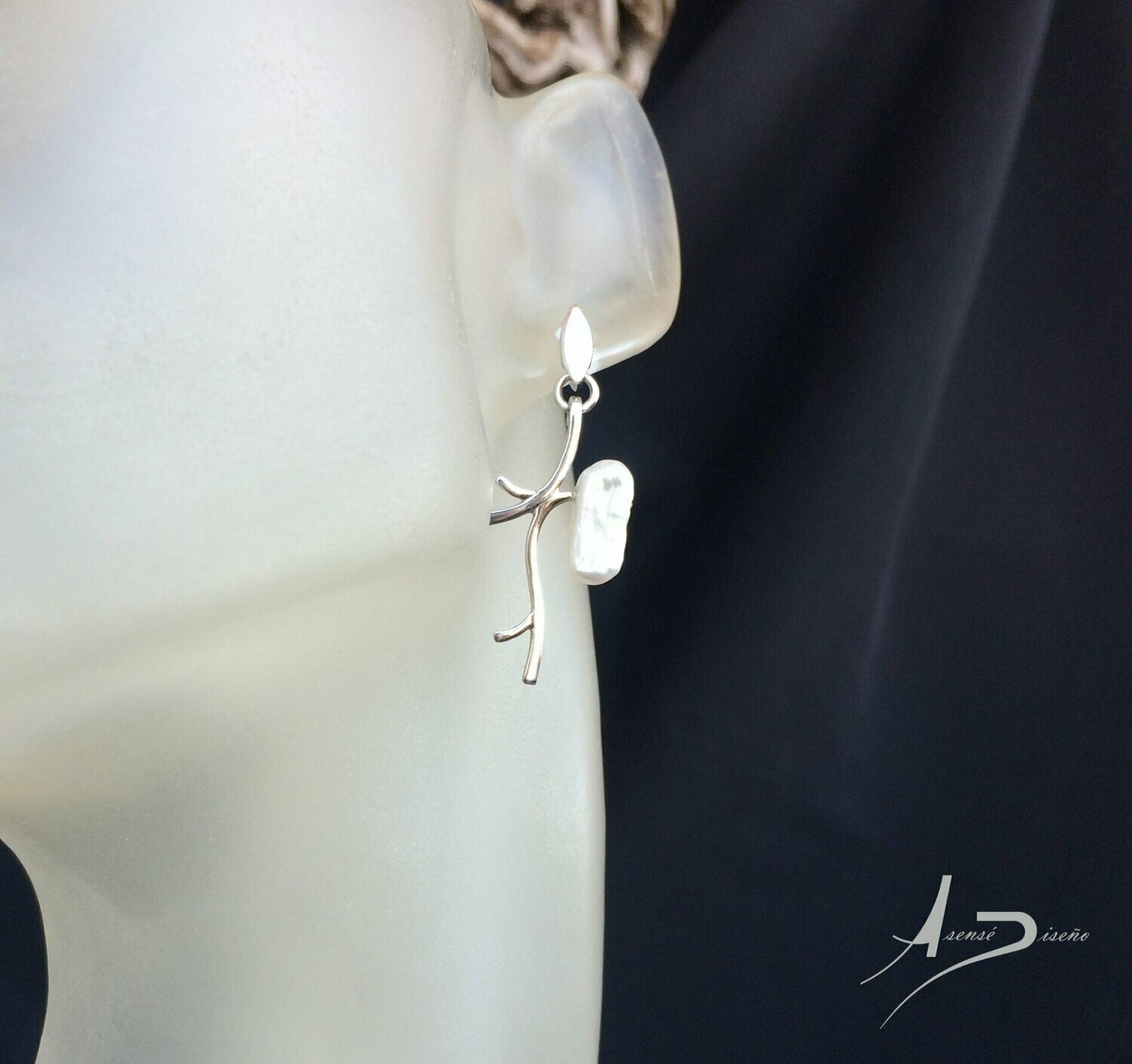 Raíces Perla Blanca Pendientes